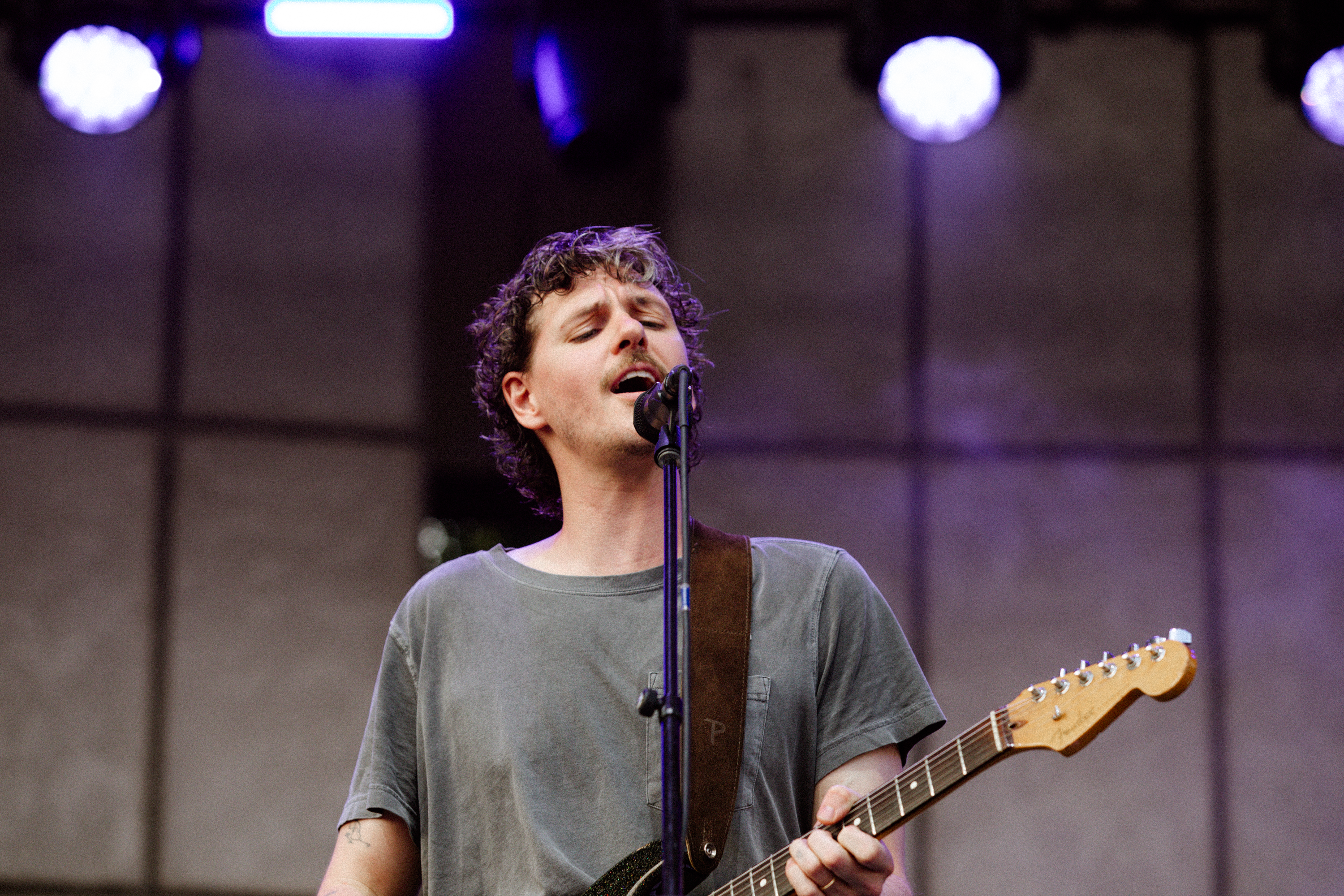 Houndmouth live performance